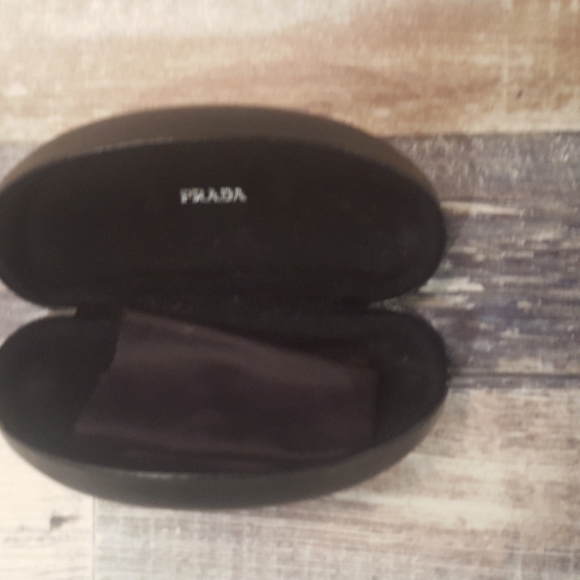 Prada Mens Tortoise sunglasses with case - Picture 7 of 8